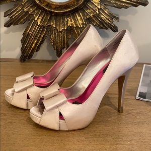 RSVP cushioned ivory platform heels